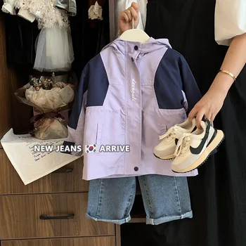 Пальто для девочек, осень 2023, новая Корейская детская контрастная ветровка с капюшоном, детская куртка, блузка для девочек